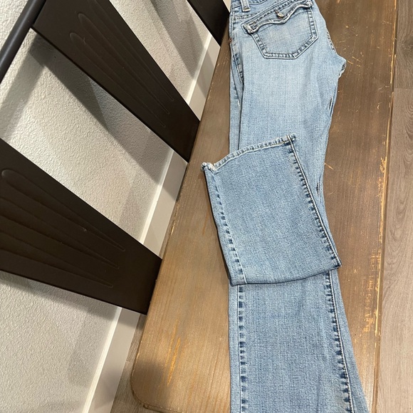 Levi's Women's Denim Straight Leg Jeans - Picture 6 of 6